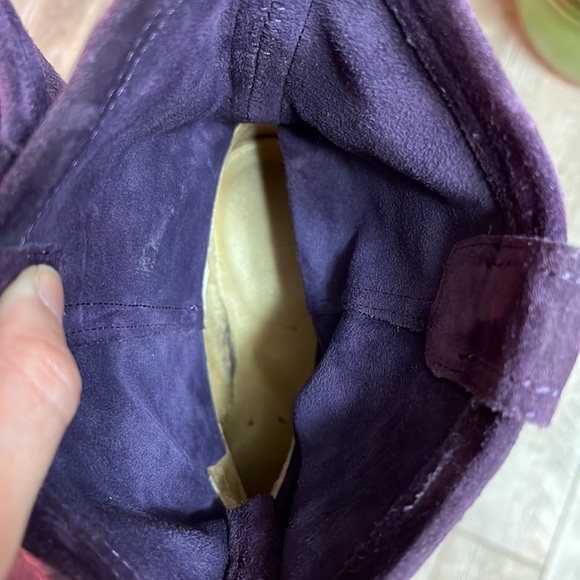 Purple suede boots, so comfortable! - Picture 7 of 8